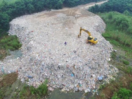 环保部回应太湖垃圾倾倒事件：已组织开展周边水质监测工作