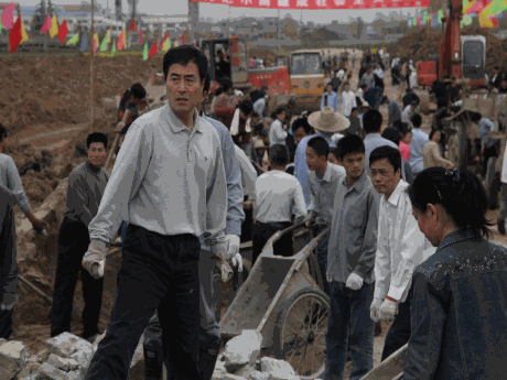 保障支持，激发动力鼓干劲