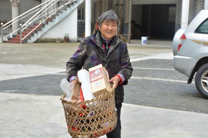 小村庄再现“鸡毛换糖”：美了环境，美了心情 ——砥砺奋进的5年.精准扶贫驻江田村调研纪实III